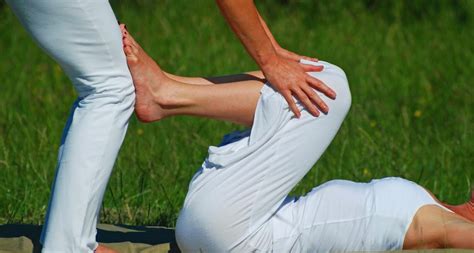 Yoga Workshops In Cannes Deepen Your Practice With Espritrelax