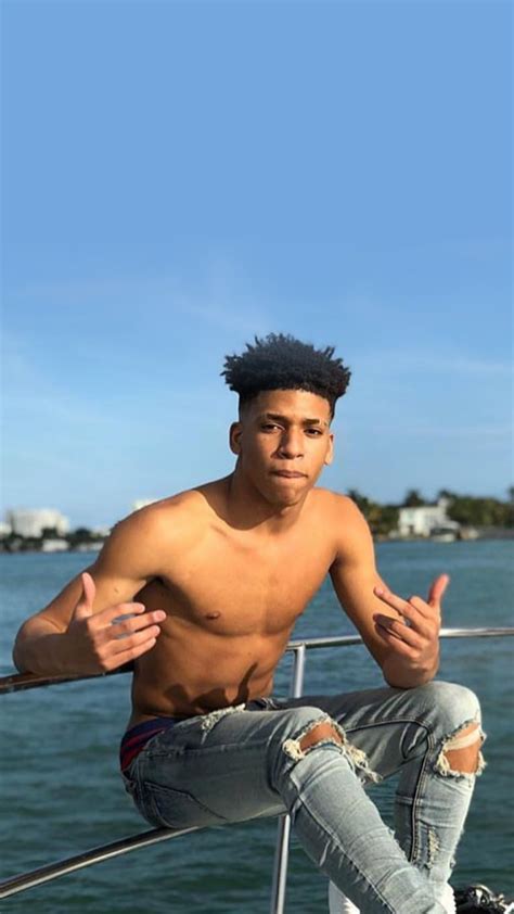 Learn about nle choppa's height, real name, wife, girlfriend & kids. Nle Choppa Shotta Flow Remix Ft Blueface | Buzzstyle
