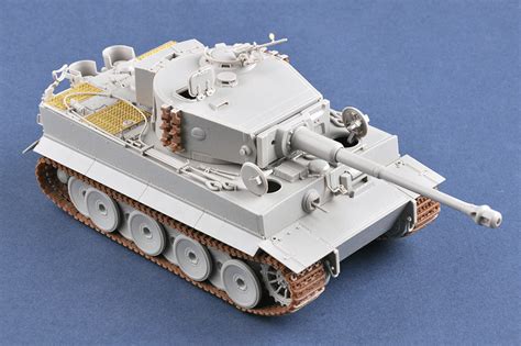 Pzkpfwvi Ausfe Sdkfz181 Tiger I Medium Production W Zimmerit