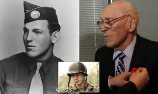 Wwii Veteran Portrayed In Band Of Brothers Dies At Age 95 Daily Mail
