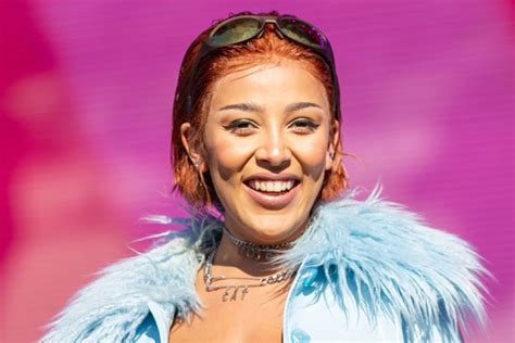Doja Cat Height How Tall Is Doja Cat Wikis Celebrity Bios And More