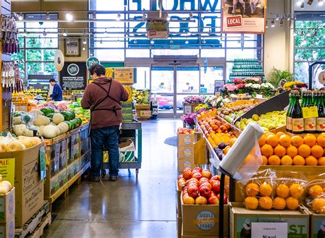 11 Grocery Stores With The Best Fresh Produce