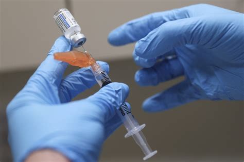 Johnson And Johnson Jnj Vaccine Manufacturing Error Affects 15 Million