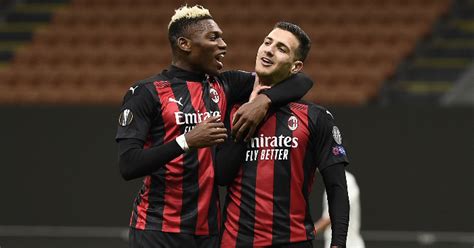 Ac milan as roma atalanta benevento bologna cagliari crotone fiorentina genoa hellas verona internazionale juventus lazio napoli parma sampdoria sassuolo spezia torino udinese. Diogo-Dalot-AC-Milan | UFABET แทงบอล บาคาร่า