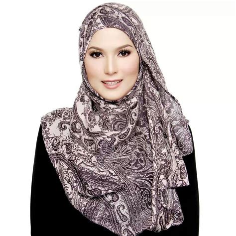 Lovely In Paisley Hijab Hijab Fashion Fashion Beautiful Hijab