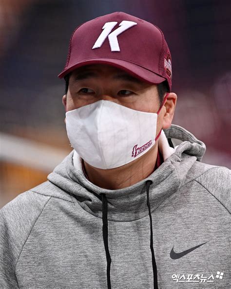 허구연의분석 #이의리 #김진욱 허구연 위원의 뉴 아들은? 이의리 / 이의리 '씩씩하게'포토 : Kia 이의리, 장민기가 불펜 ...