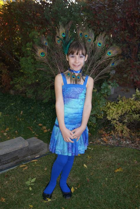 Over 100 free diy earring wire and beads projects tutorials and patterns. Home Confetti: HOMEMADE PEACOCK COSTUME