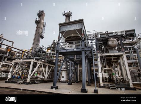 Zhaik Munai Oil Depositkazakhstan Oil Refinery And Gas Processing Plant