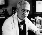 Alexander Fleming Biography - Childhood, Life Achievements & Timeline