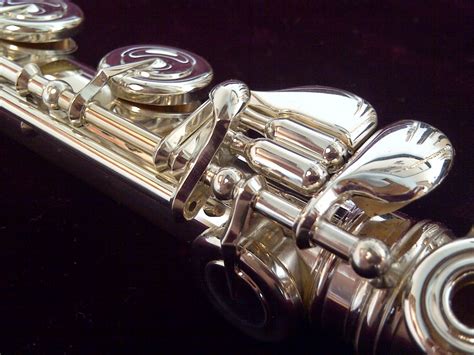 The url is in the video. Flute Builder : Adding a Gizmo