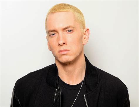 Biography Of Eminem