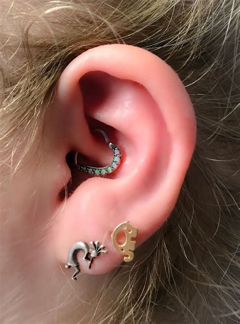 Pin By Body Piercing By Qui Qui On Daith Piercings Ear Jewelry