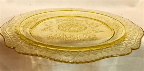 Vintage Patrician Yellow Depression Glass Serving Plate Federal Glass Co