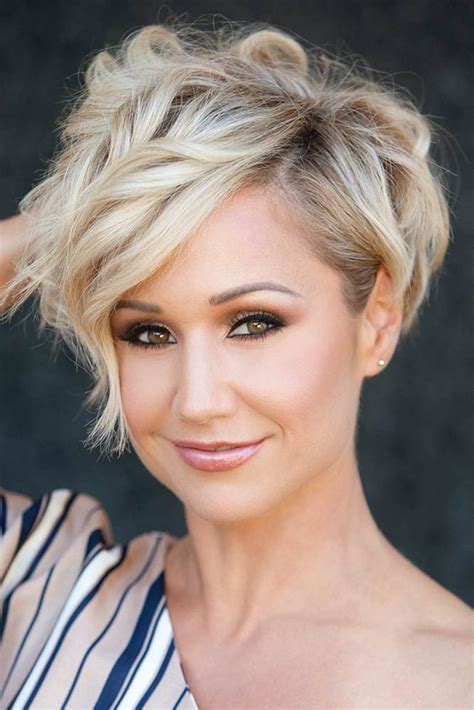 Hottest Short Haircuts For Women In Artofit