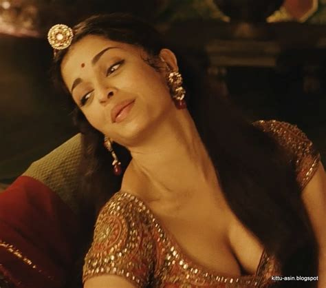 Celebrity Hot Images Aishwarya Rai Hot In Jodha Akbar