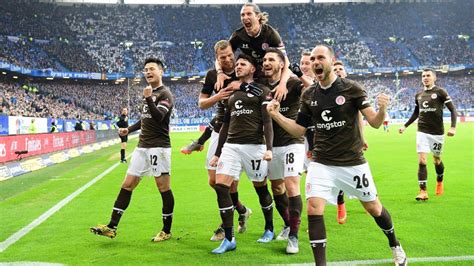 Liga regionalliga oberliga dfb pokal liga pokal super cup reg. 2.Bundesliga: Feiert der FC St. Pauli seinen dritten ...