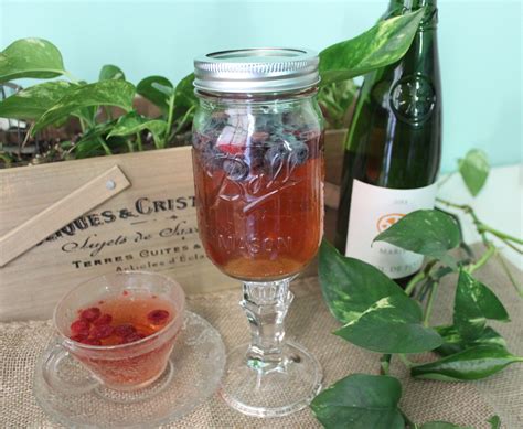 DIY How To Make Your Own Mason Jar Wine Glasses