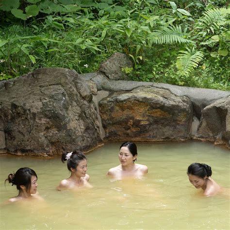 Onsen Etiquette Everything You Need To Know Vacation Niseko