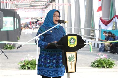 8 tahun, 251 hari 5: Yasin 40 Hari : Yasin Untuk Almarhum - WICOMAIL / Tafsir ...