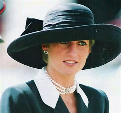 Épinglé Par Bron Sur Diana Peoples Princess Princesse Diana Lady
