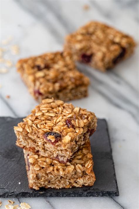 Rolled oats and quick oats are both steamed and then flattened, therefore they are partially cooked in the process. Oatmeal Breakfast Bars | FeelGoodFoodie | Recipe ...