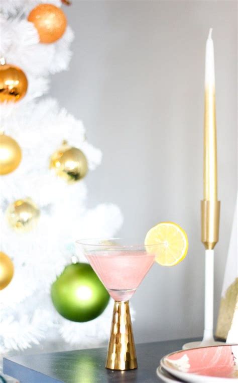 8 Festive Champagne Cocktails To Spice Up Your New Years Eve With