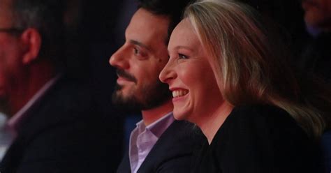 Marion Maréchal a accouché une photo dévoilée par son mari Vincenzo Sofo Le diaporama