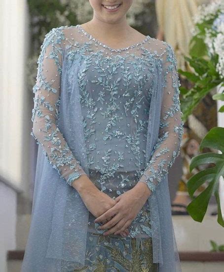 Tekstil alam, seperti kapas, sutra dan wol tebuat dari serat tanaman atau hewan. Baju Pengantin Dalam Perkahwinan - Cenderahati Perkahwinan