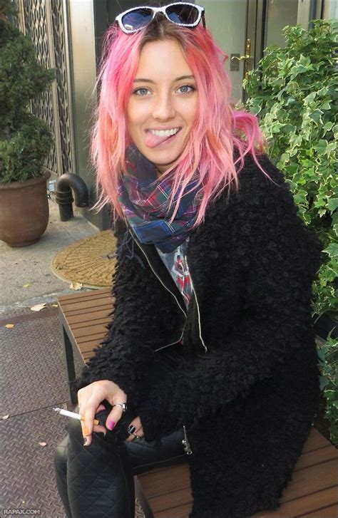 Pin By Alex Noonan On Coloured Hairspiration Girl With Pink Hair