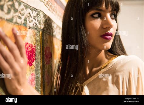 Moroccan Girl Hi Res Stock Photography And Images Alamy