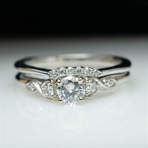 Our vintage style diamond wedding rings often feature intricate milgrain detailing, etching and filigree design. Beautiful Diamond Engagement Ring & Wedding Band Set 14k ...