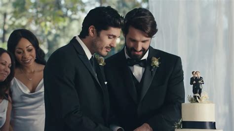 Bud Light Toasts Same Sex Weddings In New Ad