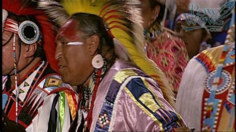 Grand Entry 2017 Gathering Of Nations Pow Wow Youtube