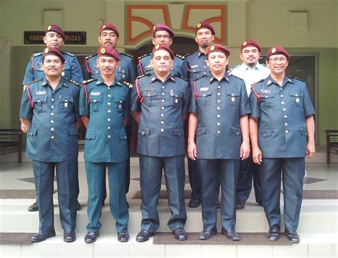 Kadet remaja sekolah was founded by muhammad thani bin sha'aban at sm raja abdullah, jalan kepong, kuala lumpur. TENTANG KRS ~ krstkrsjb