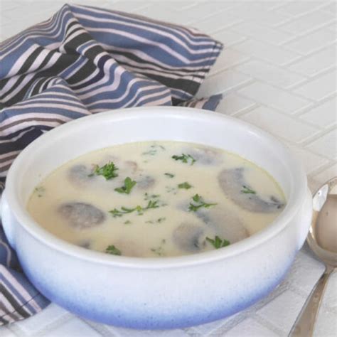 The famous new england chowder was brought it's crucial to note that it's a healthy combination that is free of cholesterol and low in fat. Low Carb Clam Chowder with Mushrooms - Step Away From The ...