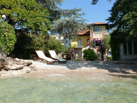 Gardasee in der rubrik immobilien. lake side charming villa with its very own private beach ...