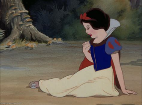 Snow White And The Seven Dwarfs Bed