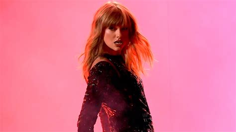 Taylor Swifts ‘lover Tracklist Leak Details Have Been Revealed And Omg