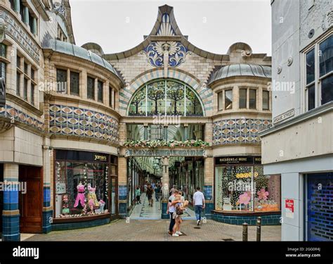 Arcade Entrance Hi Res Stock Photography And Images Alamy