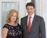 Meet Rick Perry's Wife Anita Thigpen Perry (bio, wiki, photos)