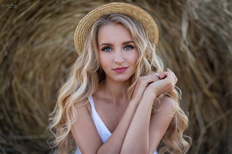 Wallpaper Model Blonde Women With Hats Straw Hat Long Hair Looking At Viewer Blue Eyes