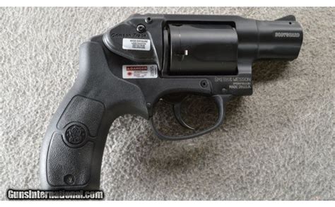 Smith And Wesson ~ Bodyguard Revolver Crimson Trace Laser ~ 38 Special P