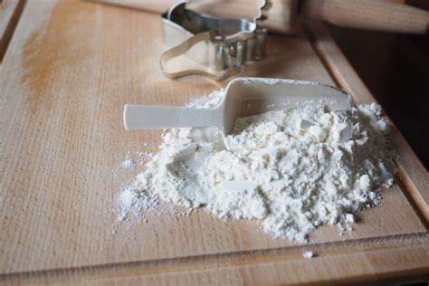 Simple Science: How to Make a Volcano with Kids