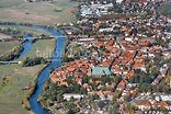 Luftbild Verden (Aller) - Stadtansicht am Ufer des Flußverlaufes der ...