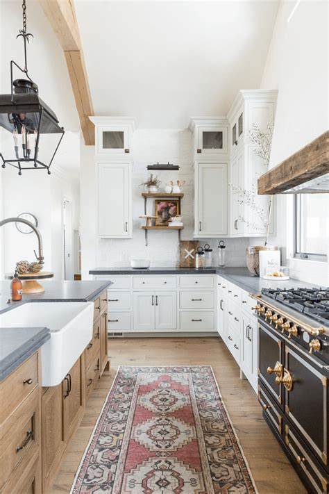7 Takes On Farmhouse Kitchen Nook And Find