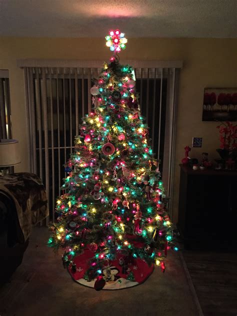 10 Colored Lights Christmas Tree Ideas Decoomo