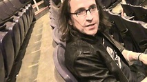 Q & A w/ Jerry Becker the touring guitarist/keyboardist of Train - YouTube