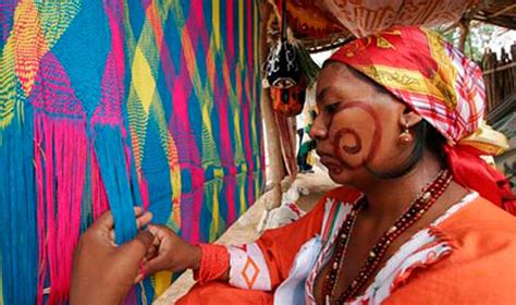 indígenas wayúu elaborarán vestuario que utilizará el papa en su visita a colombia larazon co