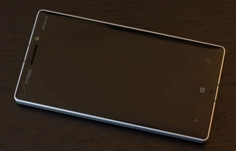 Verizons New Windows Phone Flagship The Nokia Lumia Icon Reviewed