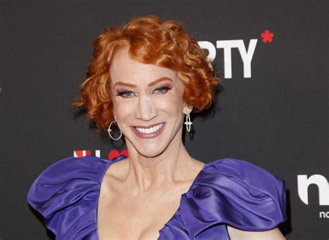 Kathy Griffin Reveals Stage Lung Cancer Diagnosis Woman Home
